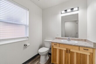 721-711 11th St in Eureka, CA - Building Photo - Building Photo