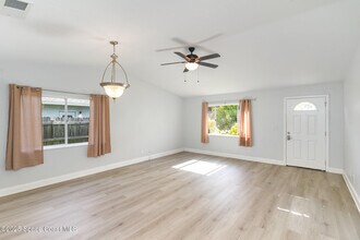 122 Atlas Ln in Satellite Beach, FL - Building Photo - Building Photo