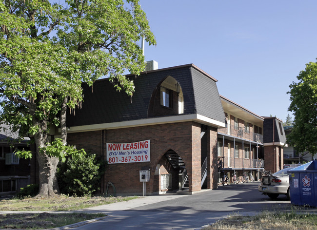 South Campus Apartments