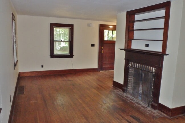 165 W Hamilton Ave in State College, PA - Building Photo - Building Photo