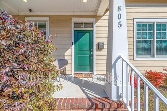 805 Lafayette St in Williamsburg, VA - Foto de edificio - Building Photo