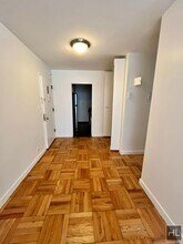 Fourth Avenue in New York, NY - Building Photo - Building Photo