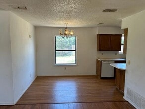 304 E 19th St in Wolfforth, TX - Building Photo - Building Photo