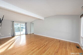 49 Kimberly Cir in North Haven, CT - Foto de edificio - Building Photo