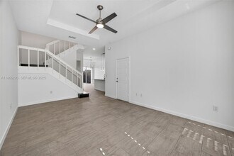 17606 SW 149th Pl in Miami, FL - Building Photo - Building Photo