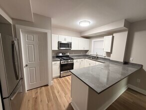 1107 Illinois Ave in Pittsburgh, PA - Building Photo - Building Photo