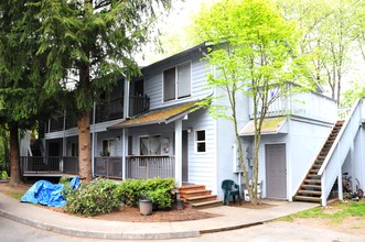 Mountain View Apartments in Snoqualmie, WA - Building Photo - Building Photo