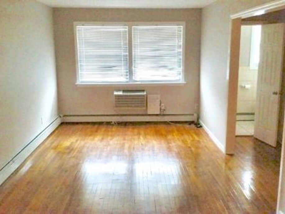 3906 Murdock Ave in Bronx, NY - Building Photo