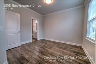 1858 Grovehurst Dr in Charleston, SC - Building Photo - Building Photo