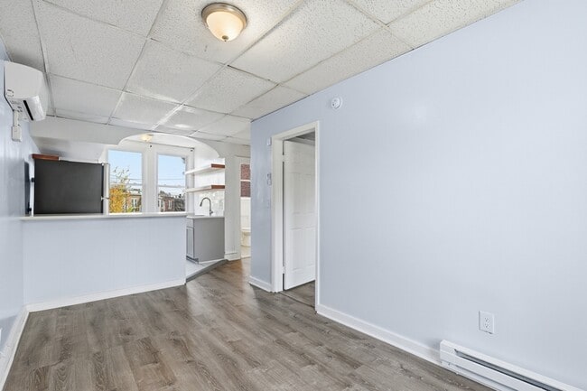 3221 The Alameda in Baltimore, MD - Building Photo - Building Photo