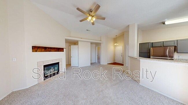 3927 Riviera Grove in Colorado Springs, CO - Foto de edificio - Building Photo