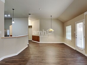 206 Rock Meadow Trail in Mansfield, TX - Building Photo - Building Photo