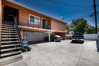 3126 Los Flores Blvd in Lynwood, CA - Building Photo - Other