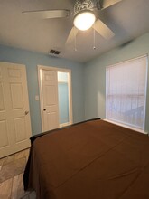 134 Roberts St, Unit 101 in San Antonio, TX - Building Photo - Building Photo