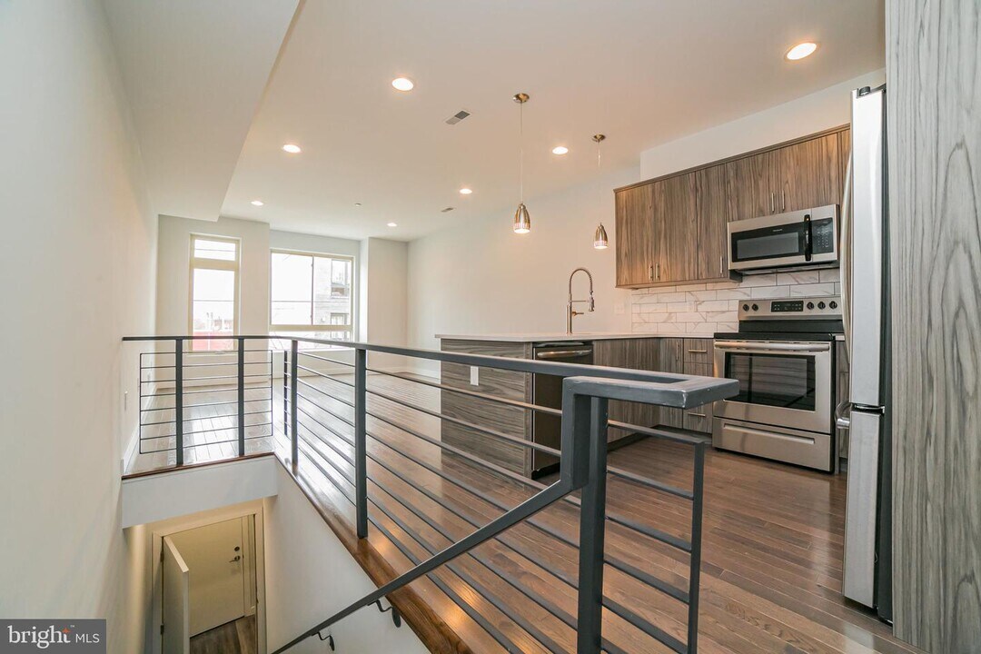 2208 N 7th St in Philadelphia, PA - Building Photo