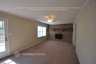 1519 Rangewood Dr SW in Lilburn, GA - Foto de edificio - Building Photo