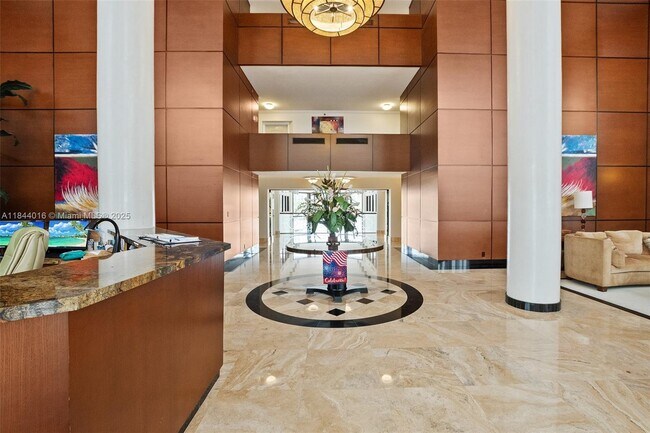 300 Three Islands Boulevard in Hallandale Beach, FL - Building Photo - Building Photo
