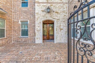 8127 Shackelford Dr in Frisco, TX - Building Photo - Building Photo