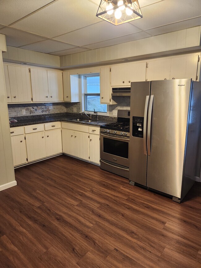 27 E Coal St, Unit 27 EAST COAL STREET in Yatesville, PA - Foto de edificio - Building Photo