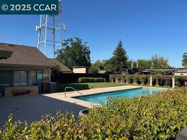 property at 952 Villa Terrace
