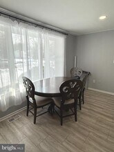 1716 Pine Valley Dr in Vienna, VA - Building Photo - Building Photo