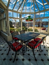 61 Pond St in Boston, MA - Foto de edificio - Building Photo