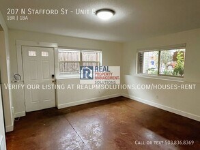 207 N Stafford St in Portland, OR - Building Photo - Building Photo
