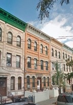 315 Menahan St in Brooklyn, NY - Building Photo