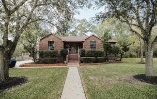 506 Independence Dr in Friendswood, TX - Building Photo