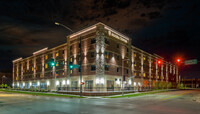 Agora Tower in Dekalb, IL - Foto de edificio - Building Photo