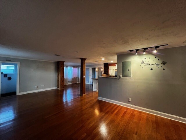 2201 N 56th Ter in Hollywood, FL - Building Photo