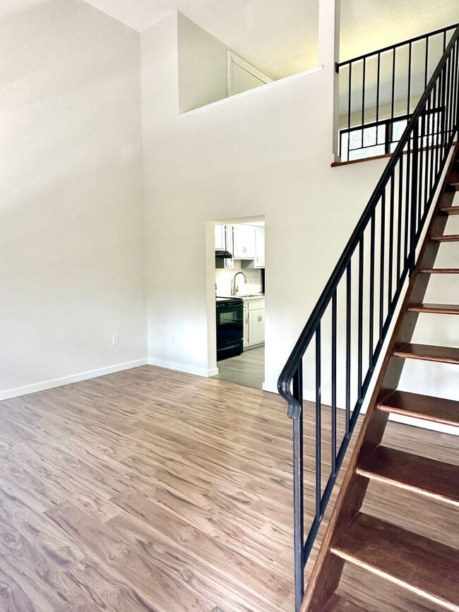 property at 17 Farmington Ave