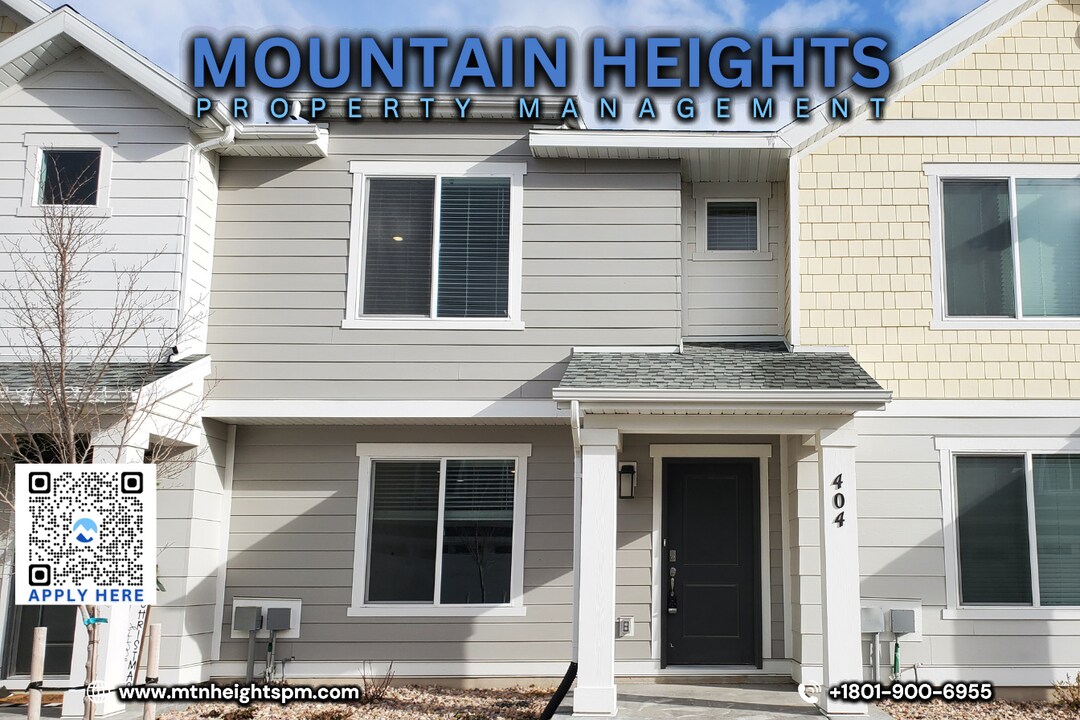 404 Buoy Ln in Saratoga Springs, UT - Building Photo