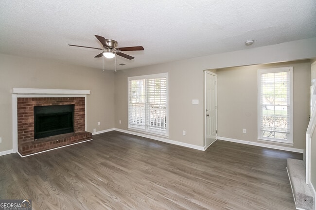 10972 Clearwater Dr in Hampton, GA - Building Photo - Building Photo