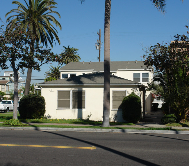 401 Ocean Ave in Seal Beach, CA - Building Photo - Building Photo