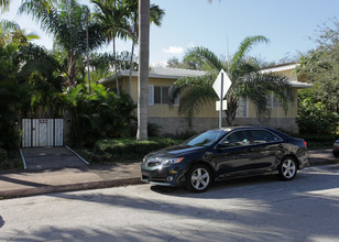 510 Valencia Ave in Coral Gables, FL - Foto de edificio - Building Photo