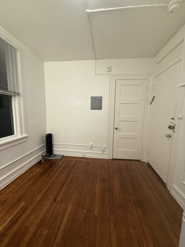 696 Bush St in San Francisco, CA - Building Photo - Building Photo