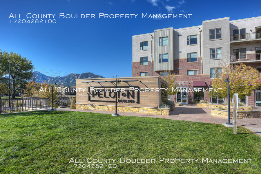 3301 Arapahoe Ave-Unit -207 in Boulder, CO - Building Photo