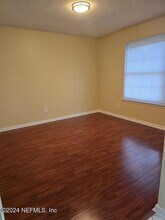 8040 Macinnes Dr E in Jacksonville, FL - Building Photo - Building Photo