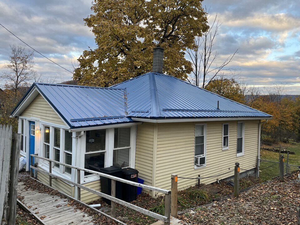 444 US-22 in Hollidaysburg, PA - Building Photo