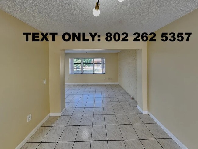 11621 NW 30th Pl in Sunrise, FL - Building Photo - Building Photo