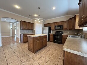 5217 Harvard St in Lubbock, TX - Foto de edificio - Building Photo