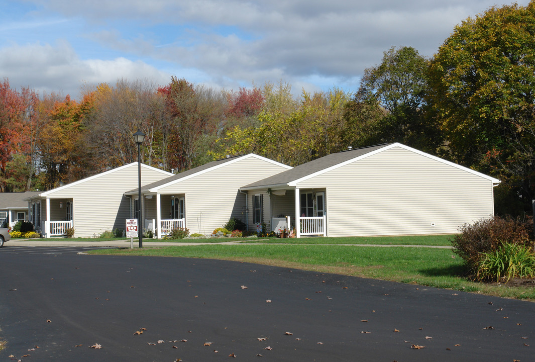 Scott Meadows Apartments in Bloomsburg, PA - Building Photo