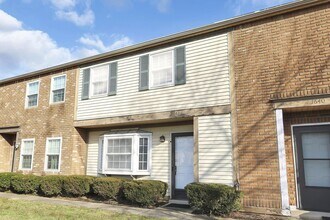 1642 Park Row Dr in Columbus, OH - Building Photo - Building Photo