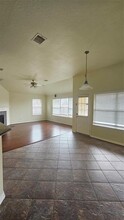 2103 Lakeshore Forest Ct in Missouri City, TX - Building Photo - Building Photo