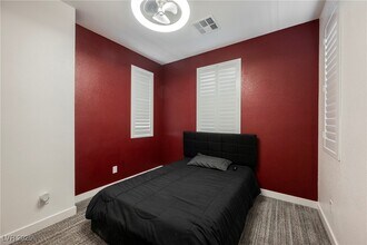 44 Verde Rosa Dr in Henderson, NV - Building Photo - Building Photo