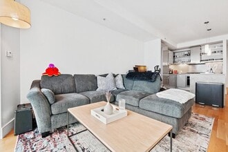 77 Hudson St in Jersey City, NJ - Building Photo - Building Photo