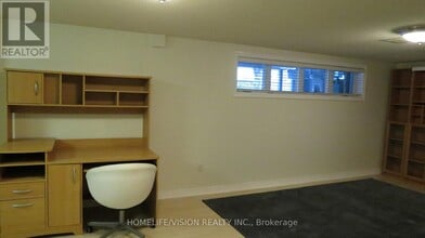 12 Burleigh Heights Dr in Toronto, ON - Building Photo - Building Photo