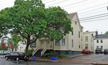 262 Brackett St in Portland, ME - Building Photo - Building Photo