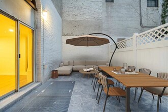 138 E 38th St in New York, NY - Building Photo - Building Photo